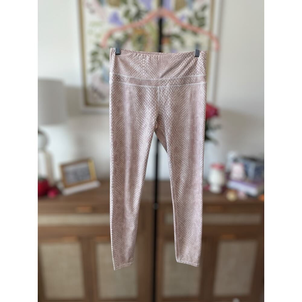 Varley Biona High Rise Cropped Snake Skin Leggings in Light Pink Size Small